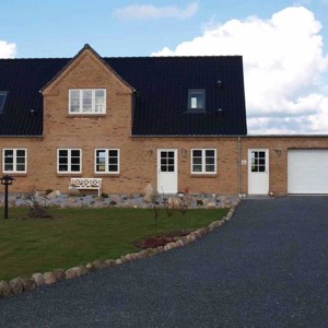 Model Gudhjem garageport fra SkjoldPorte